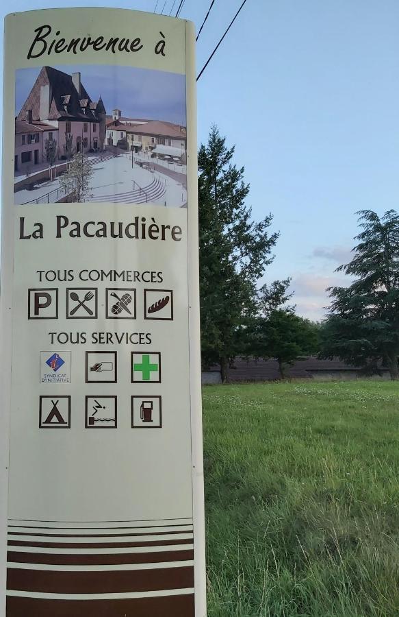 Au Pays D'Angeline Hotel La Pacaudiere Luaran gambar